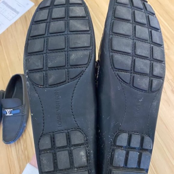 Mens Louis Vuitton Black Loafers - Picture 2 of 2